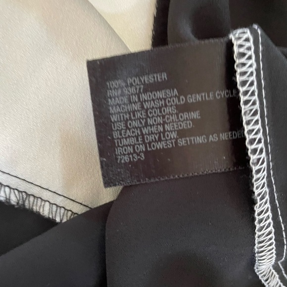 Worthington JCPenney Black and White Stripe Sheer Zip Top Blouse Petite Medium - Picture 5 of 6